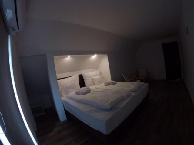 Varlak Vendeghaz 2 Apartmán Siófok