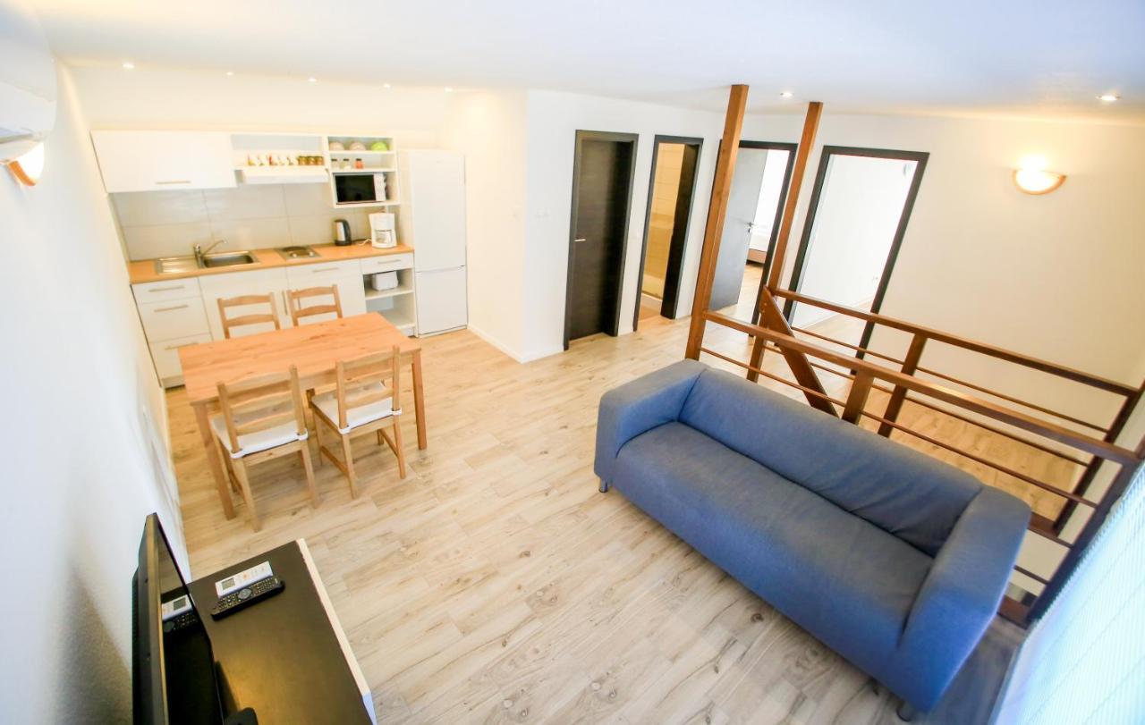 Varlak Vendeghaz 2 Apartmán